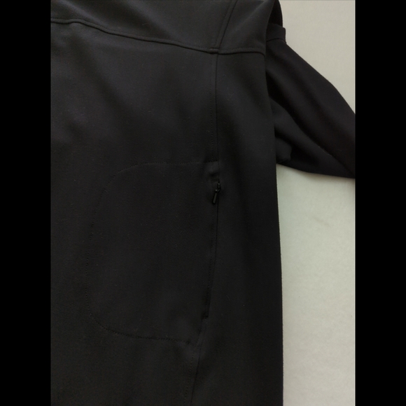 Duluth Trading Black Knit Long Sleeve Dress w Zip Pocket Size L - Picture 6 of 9